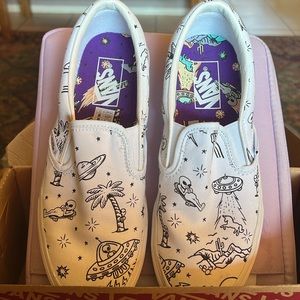 VANS: U-Paint slip ons